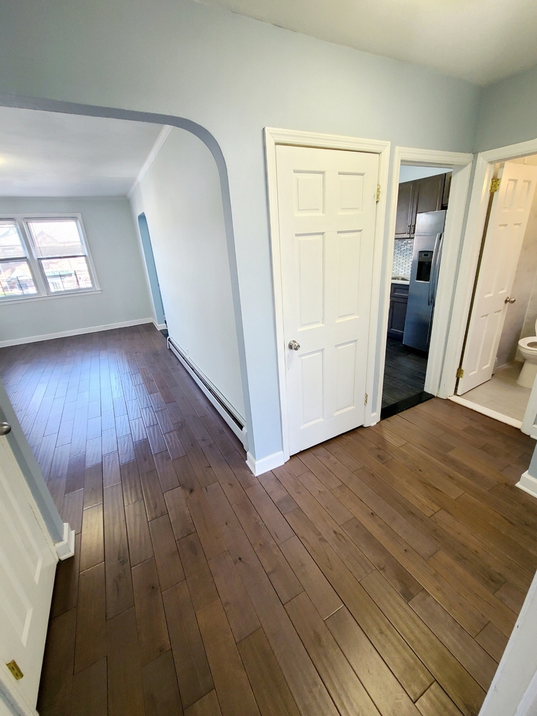 67-12 Juno Street - Photo 15