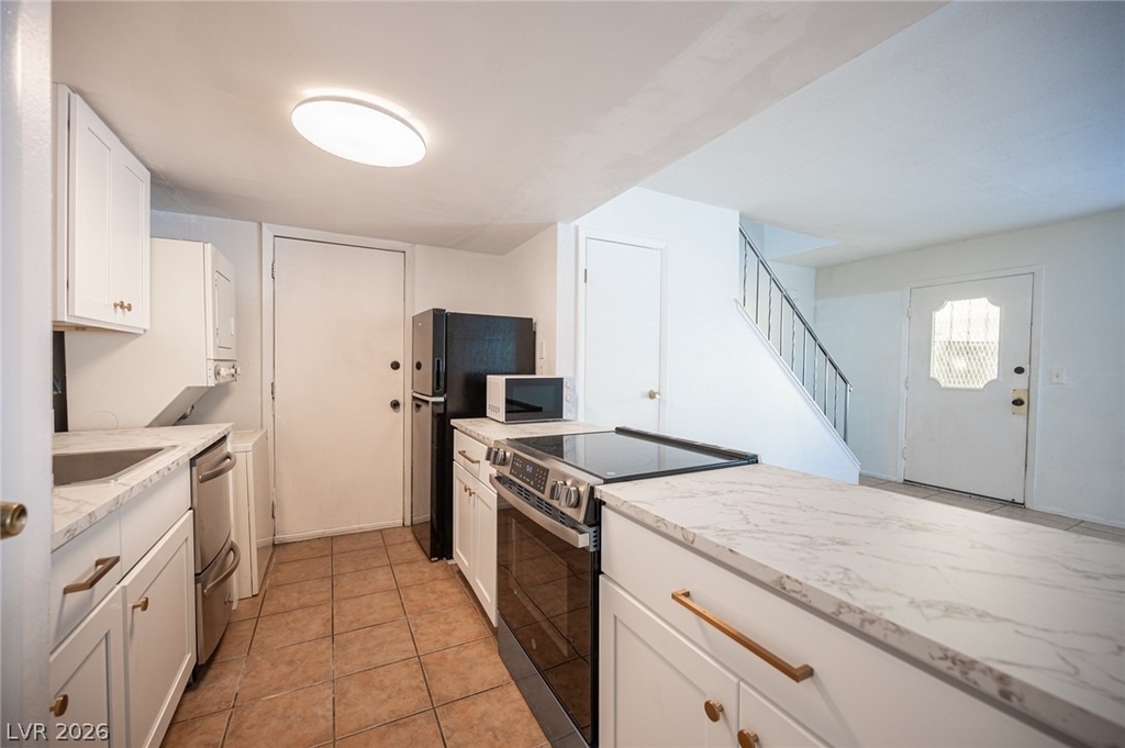 1428 Lorilyn Avenue - Photo 2