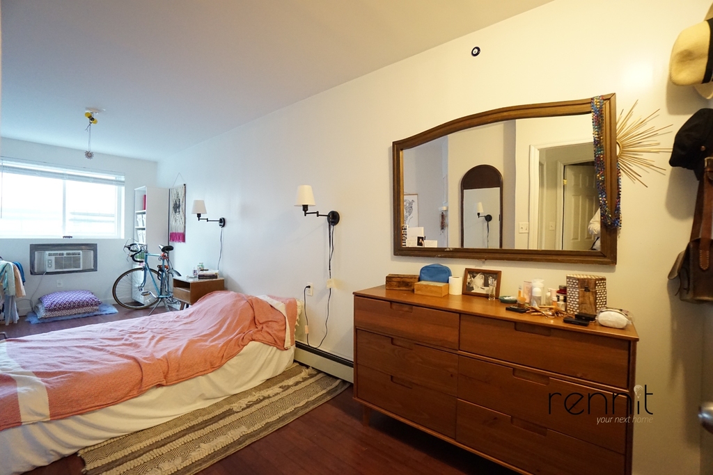 1022 Broadway - Photo 3