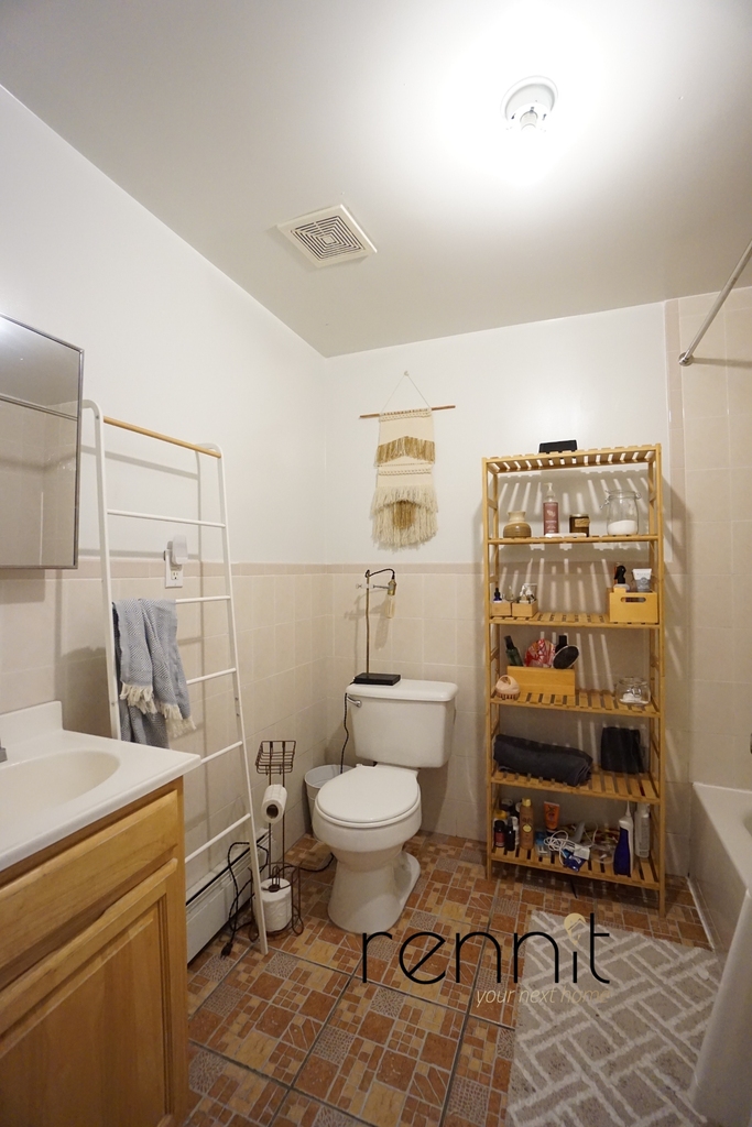 1022 Broadway - Photo 5