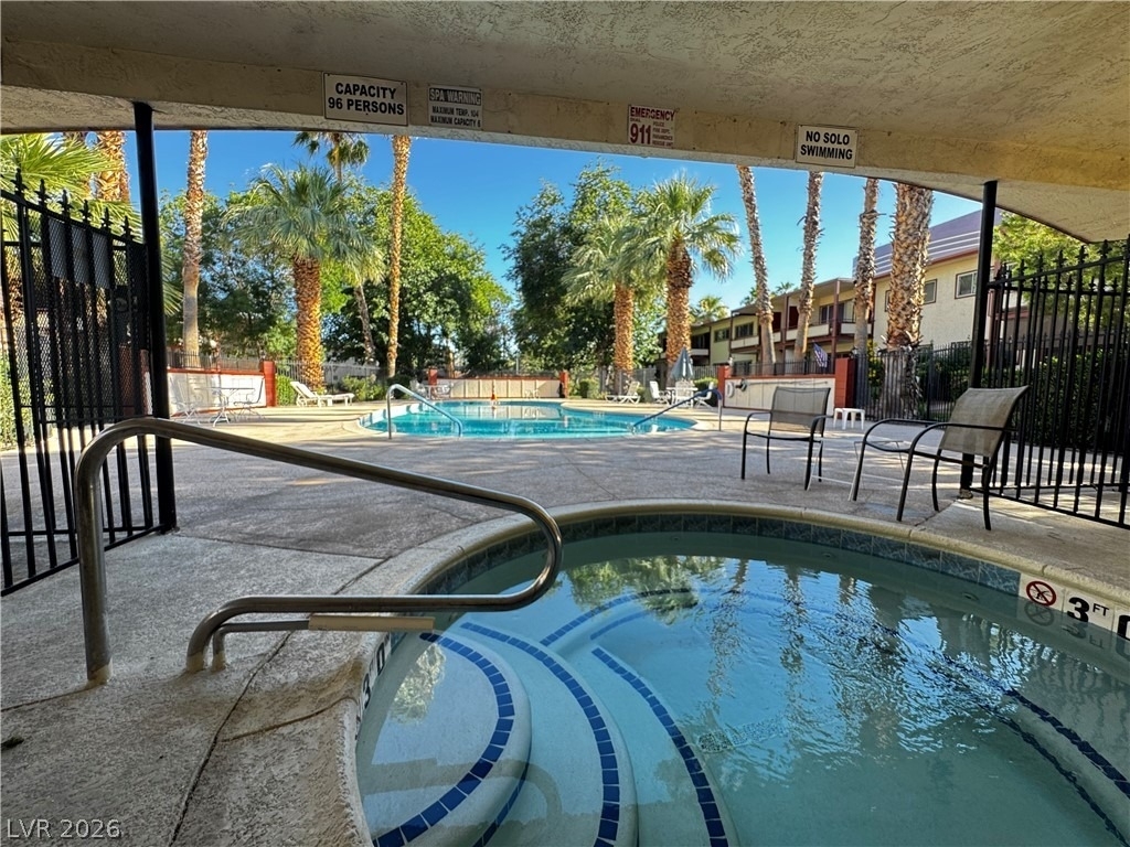 350 E Desert Inn Road - Photo 2