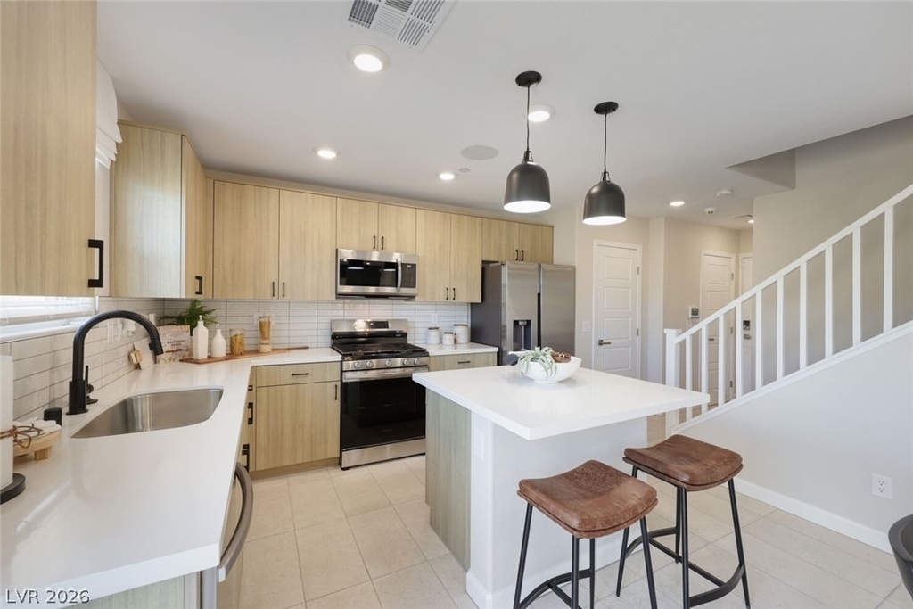911 Cadence View Way - Photo 1