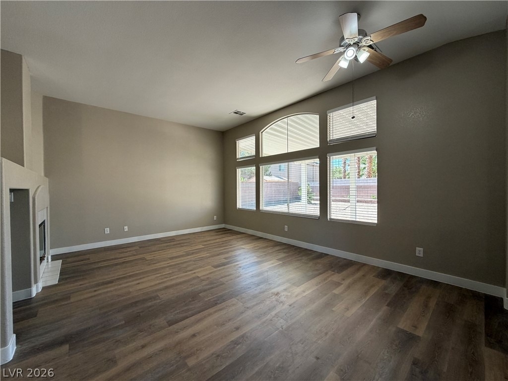 1183 Evening Canyon Avenue - Photo 2