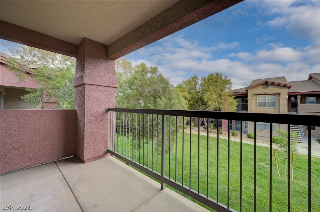 8000 W Badura Avenue - Photo 34