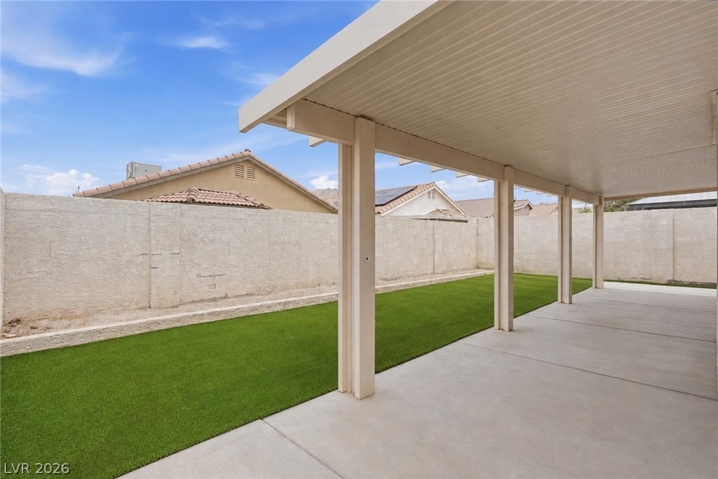 6526 Blooming Sun Court - Photo 5