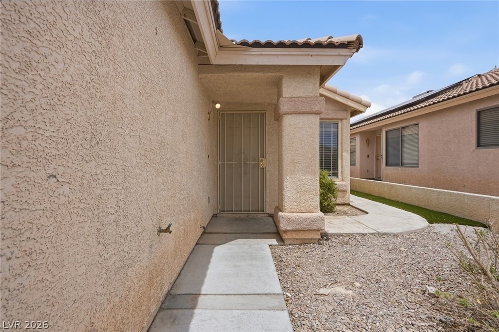 6526 Blooming Sun Court - Photo 2