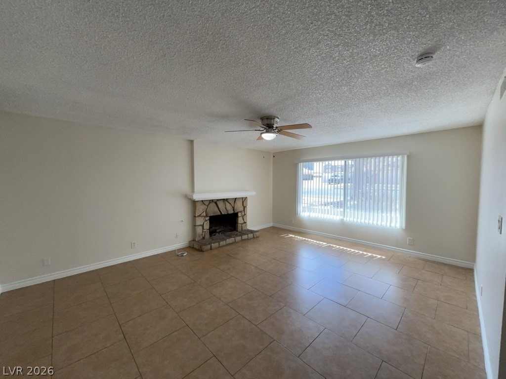 2938 Karen - Photo 0