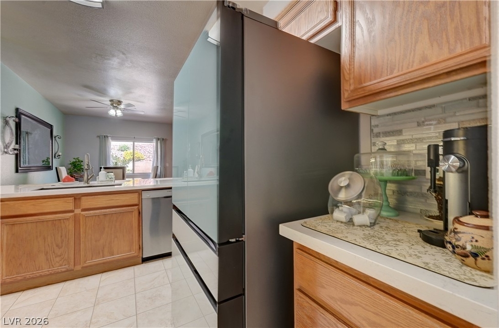 2050 N Los Feliz Street - Photo 24