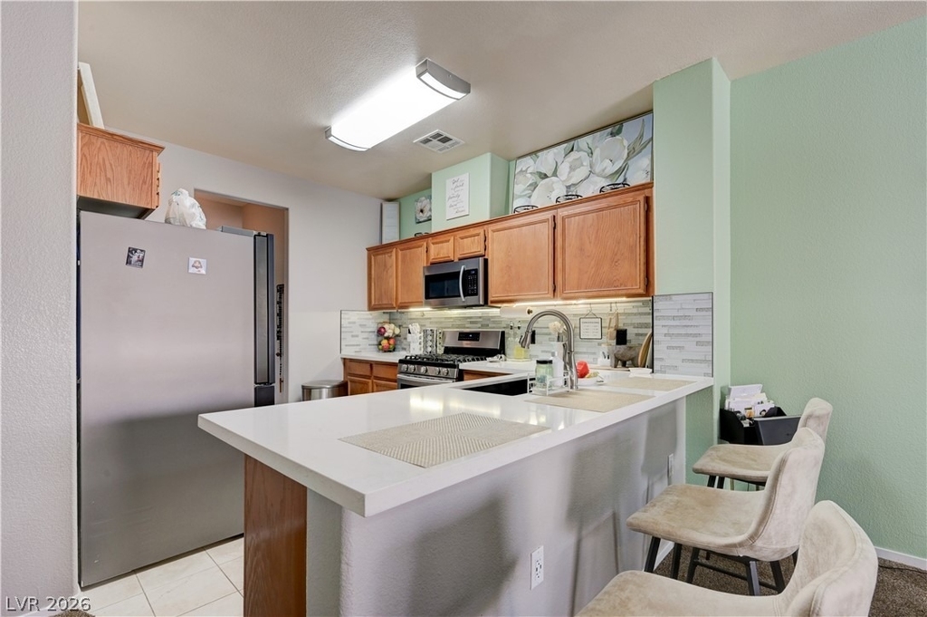 2050 N Los Feliz Street - Photo 18