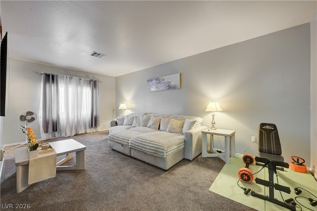 2050 N Los Feliz Street - Photo 11