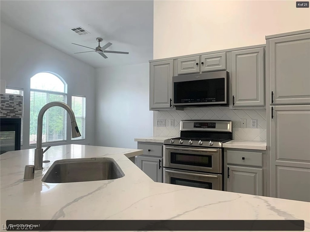8710 Horizon Wind Avenue - Photo 6