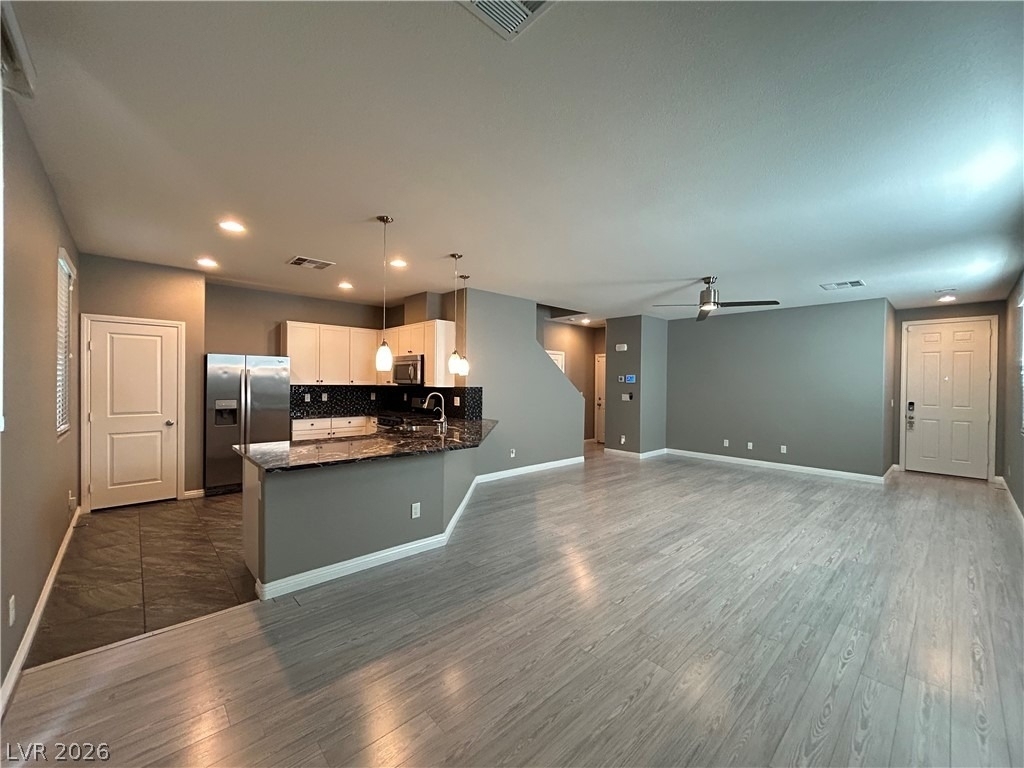 9841 Colenso Court - Photo 1