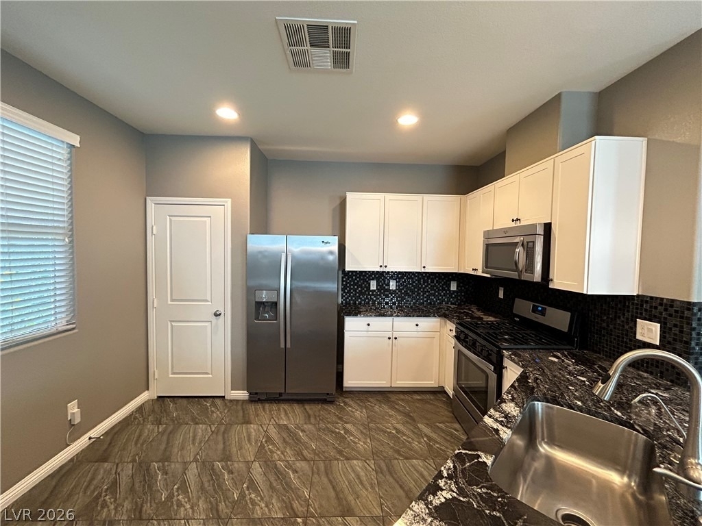 9841 Colenso Court - Photo 3