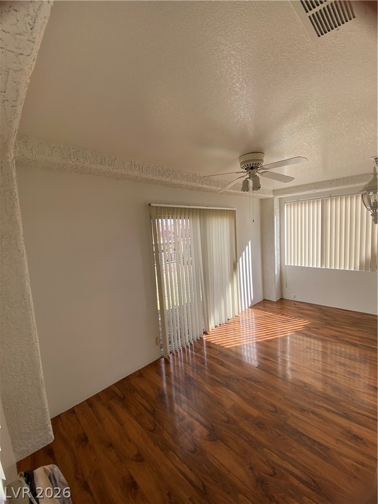 9012 Starmount Drive - Photo 7