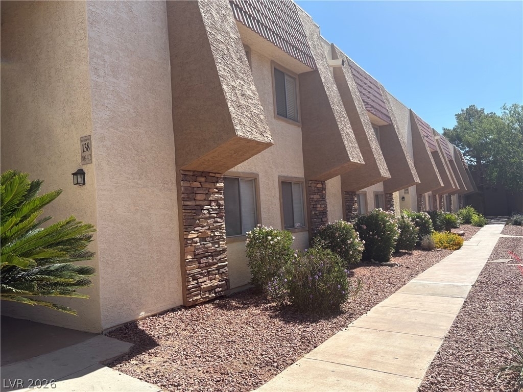 5278 River Glen Drive - Photo 2