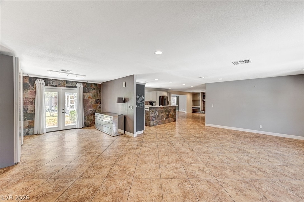 4153 Woodcrest Road - Photo 7