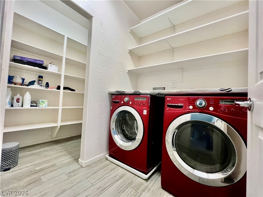 8667 Moon Crater Avenue - Photo 35