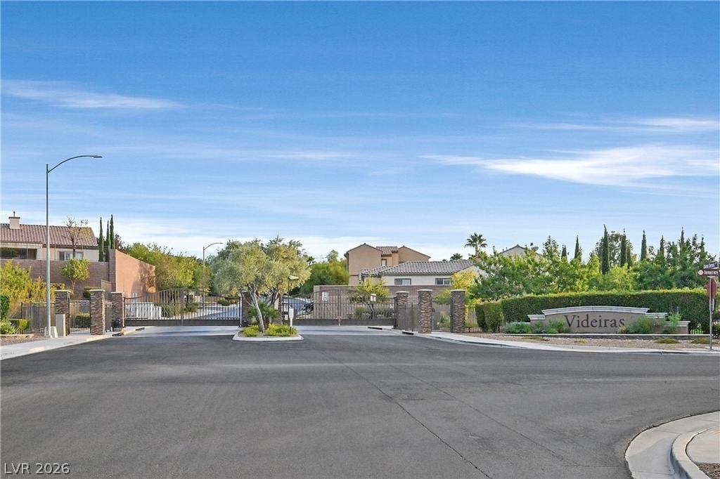 2184 Pont National Drive - Photo 24
