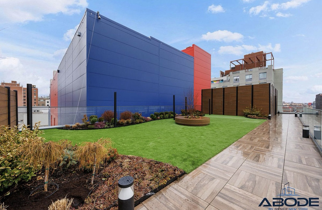 556 Baltic Street - Photo 15