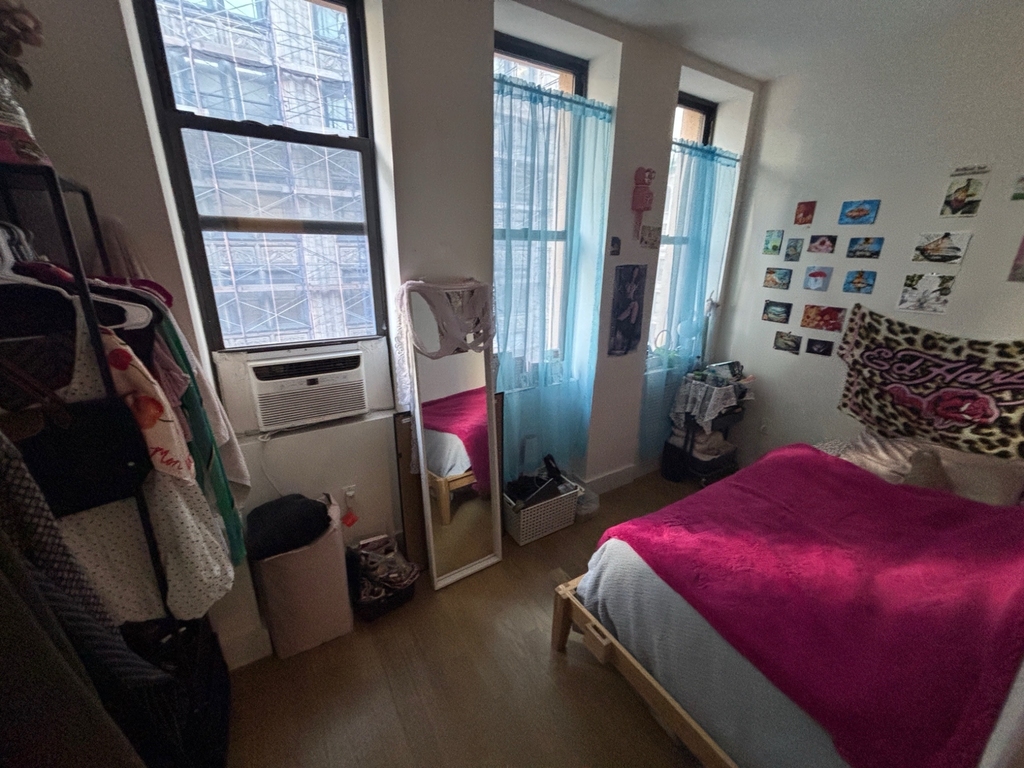 West 48th Street - Photo 4