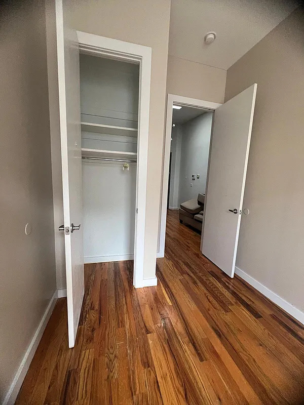 97 Cornelia Street - Photo 15