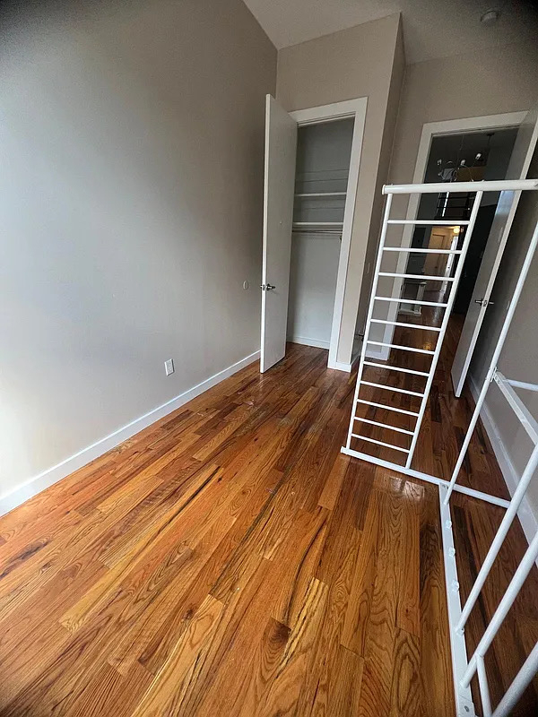 97 Cornelia Street - Photo 14