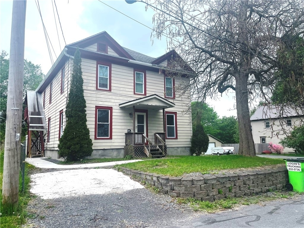 7 Wells Avenue - Photo 0