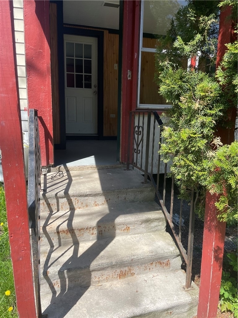 7 Wells Avenue - Photo 1