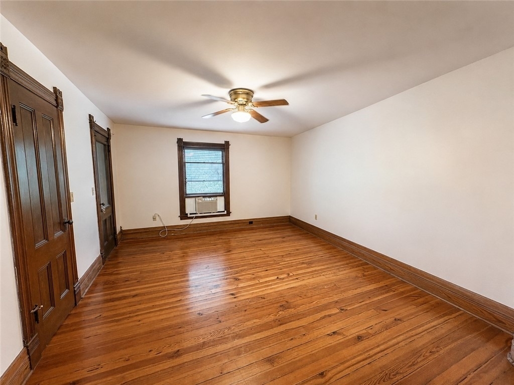 54 W 5th Street - Photo 18