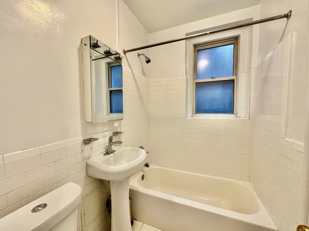 328 West 83rd Street - Photo 4