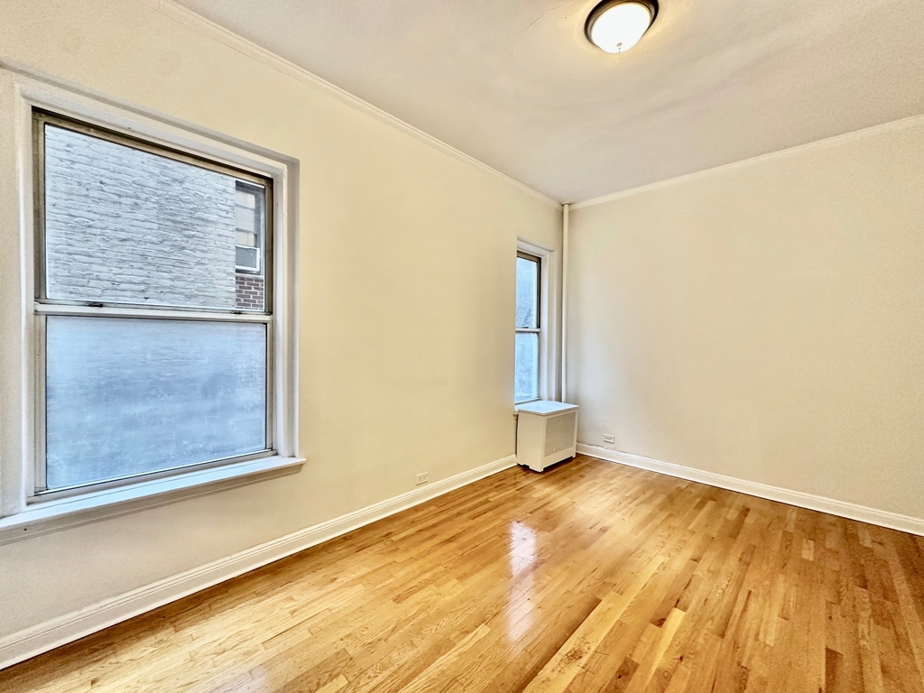 328 West 83rd Street - Photo 6