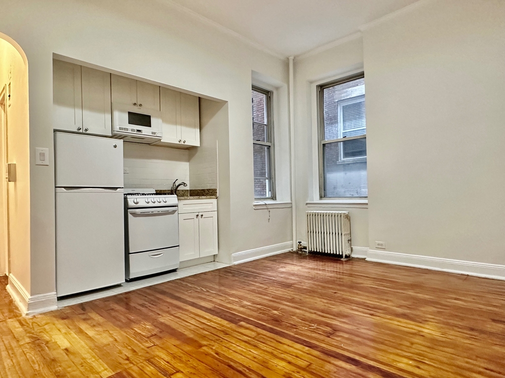 328 West 83rd Street - Photo 1