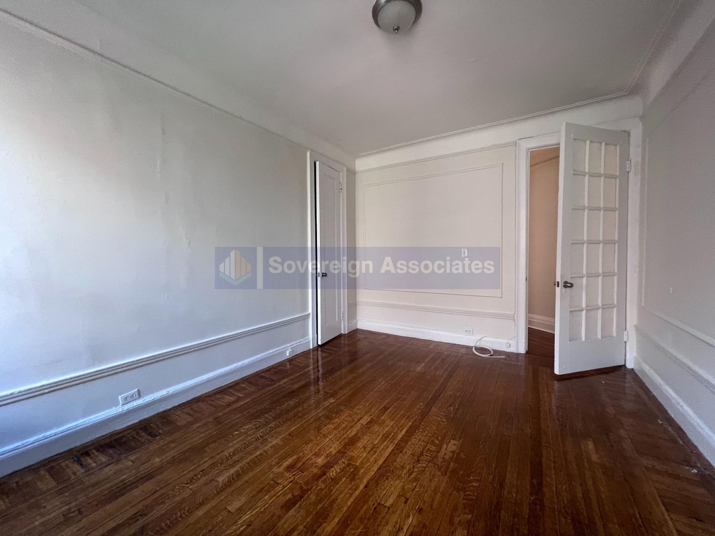 150 Haven Avenue - Photo 4