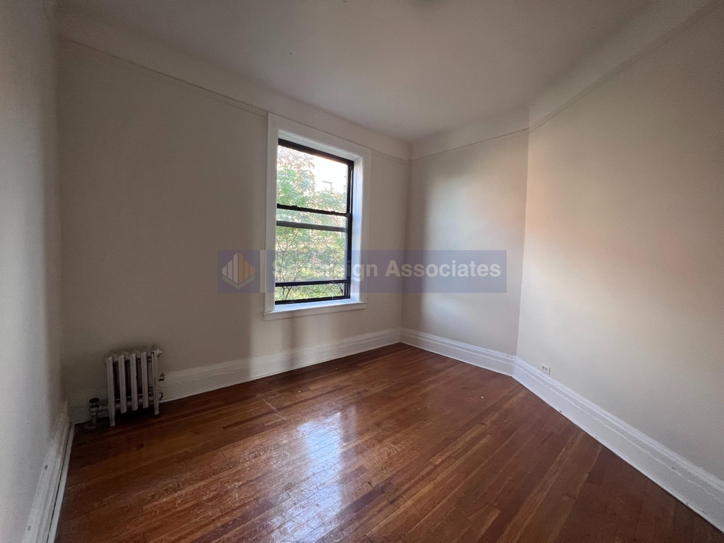 150 Haven Avenue - Photo 3