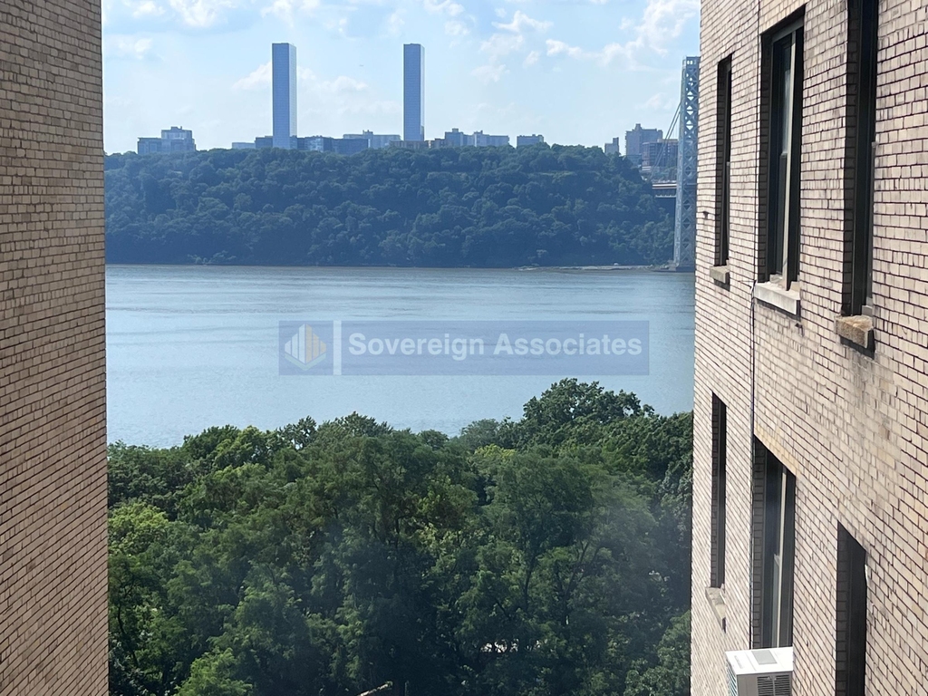 150 Haven Avenue - Photo 2