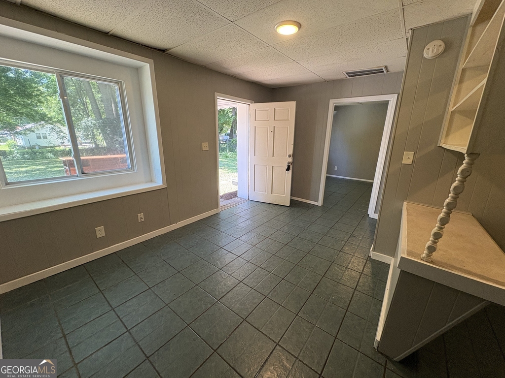 207 Reynolds Street - Photo 1