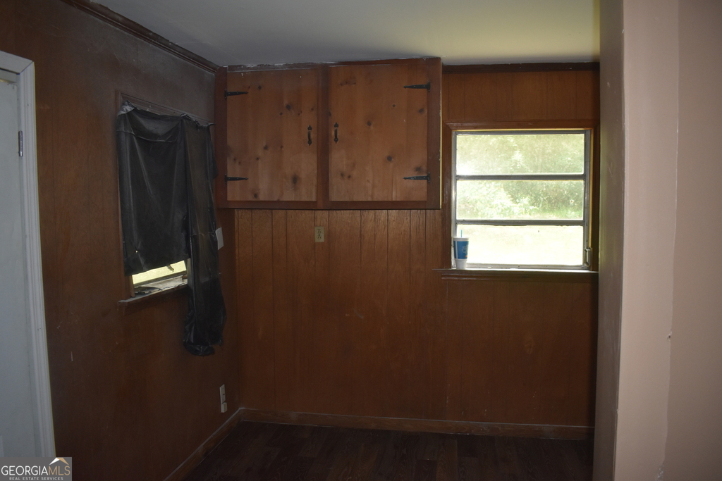 1387 Dewey Street - Photo 20