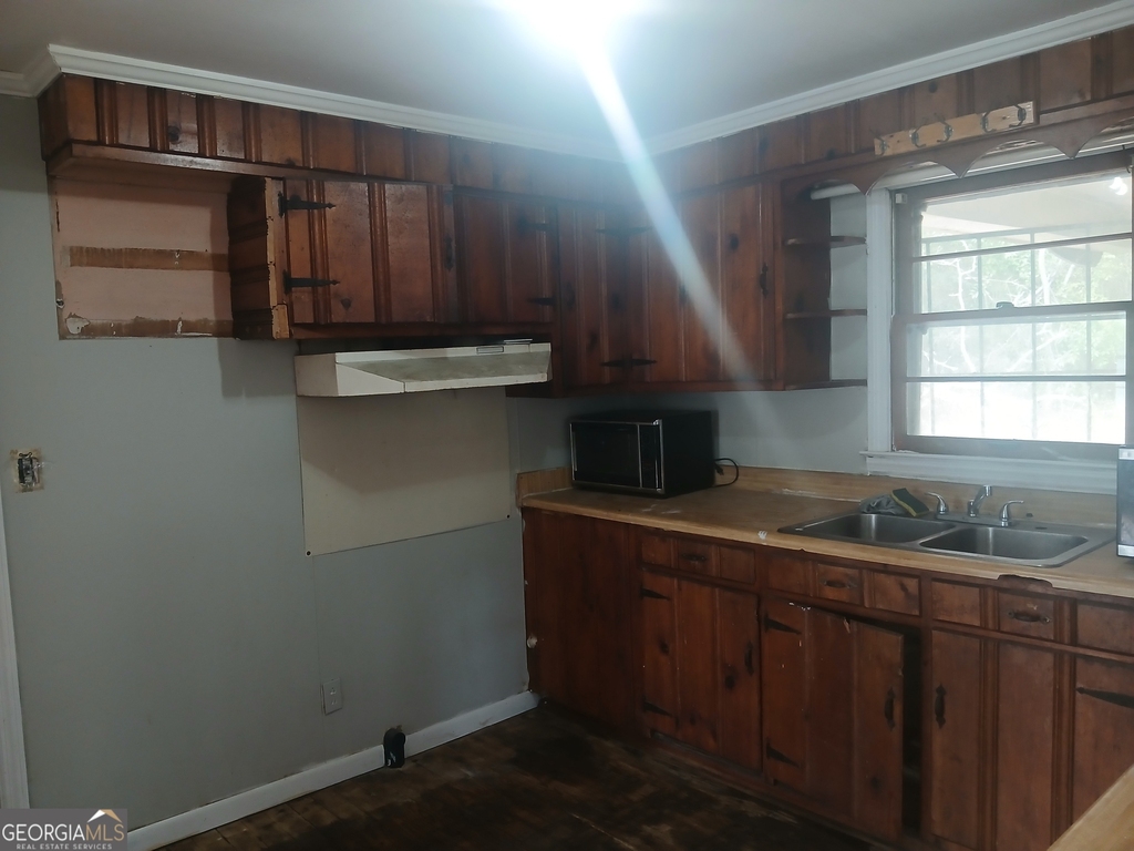 1387 Dewey Street - Photo 8
