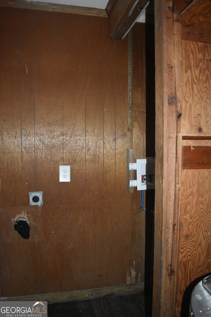 1387 Dewey Street - Photo 24