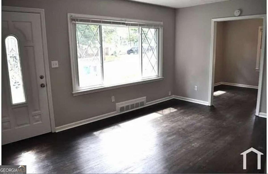 2113 Seavey Drive - Photo 1
