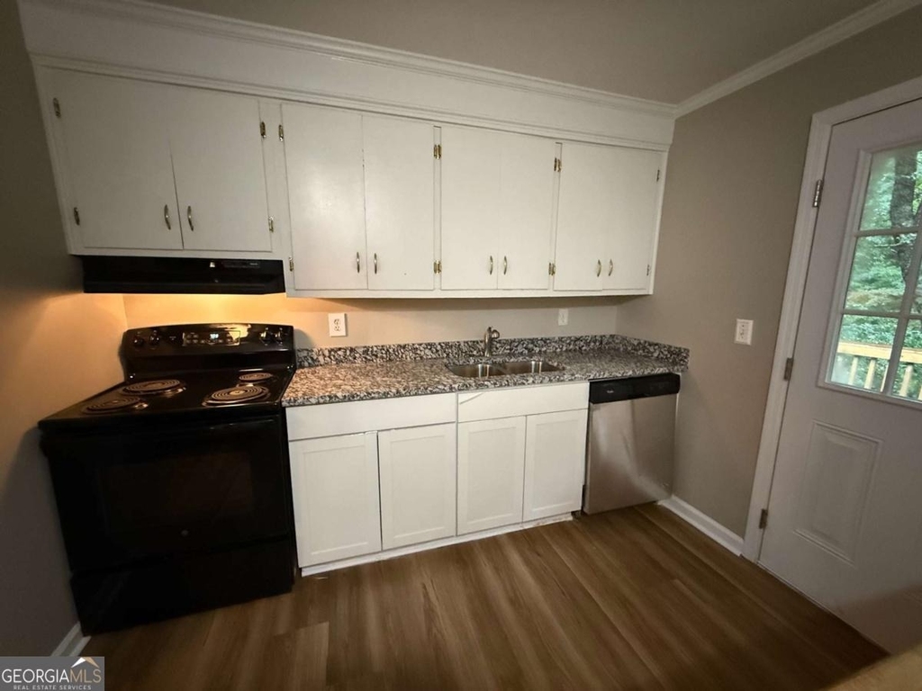 3945 Fraser Circle - Photo 2