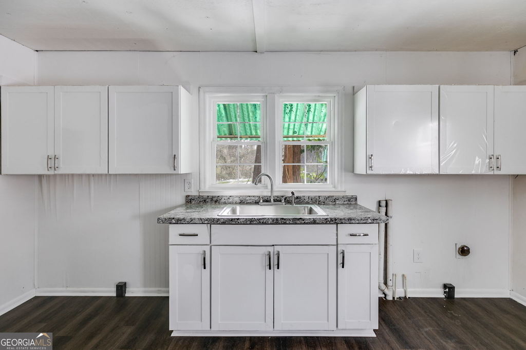 734 W College Street - Photo 14