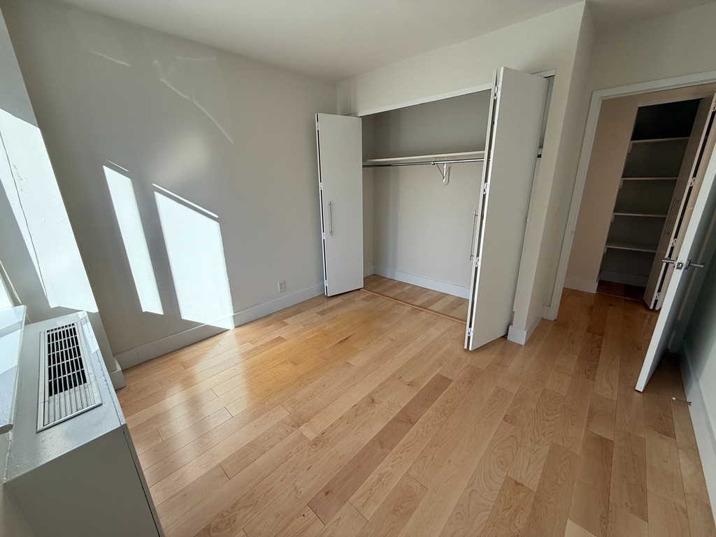 West 53rd Street - Photo 3