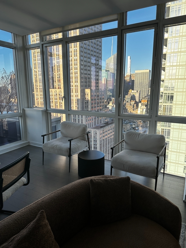 5th Avenue - Photo 12