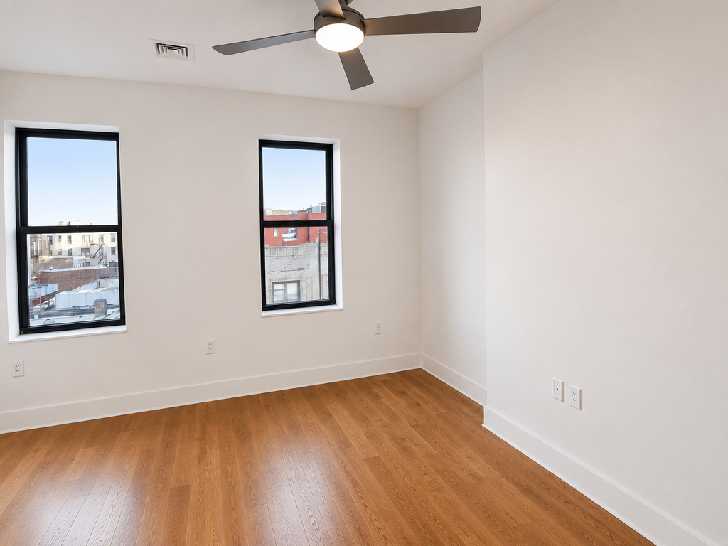 252 Schenectady Avenue - Photo 0