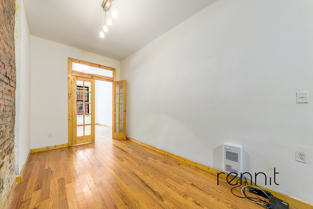 319 Jefferson Street - Photo 2