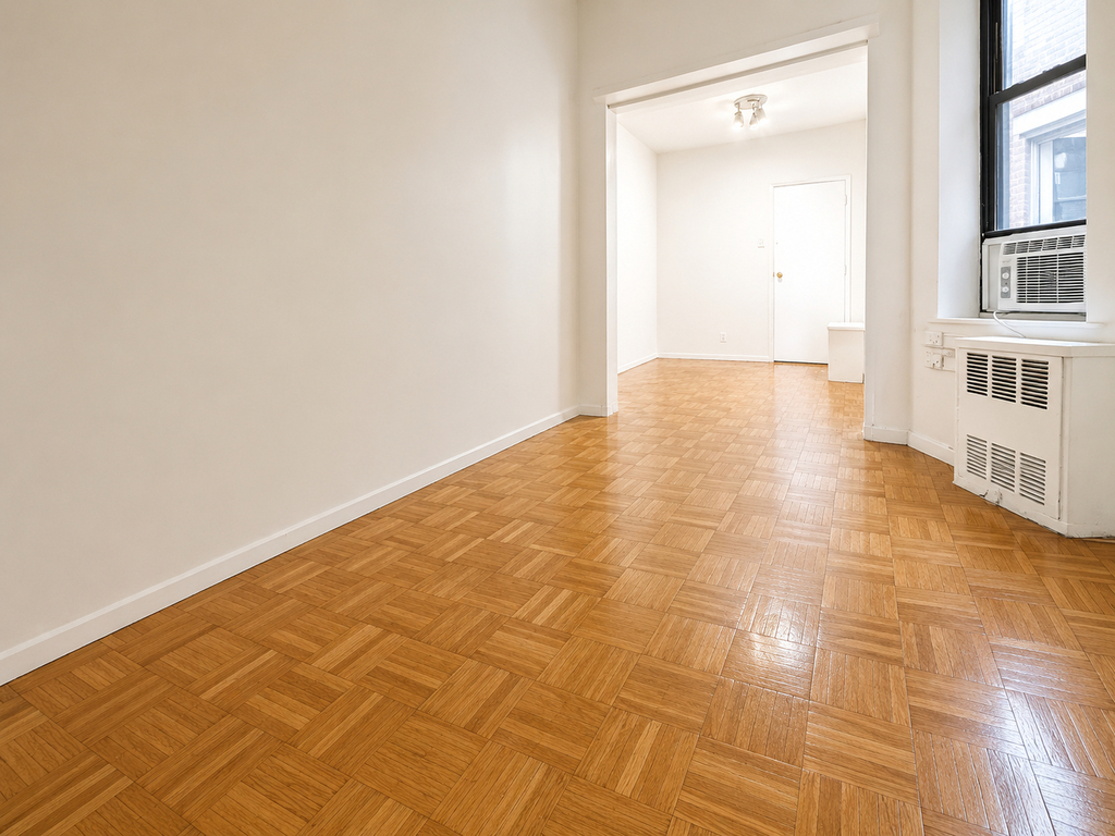 323A East 89th Street - Photo 2