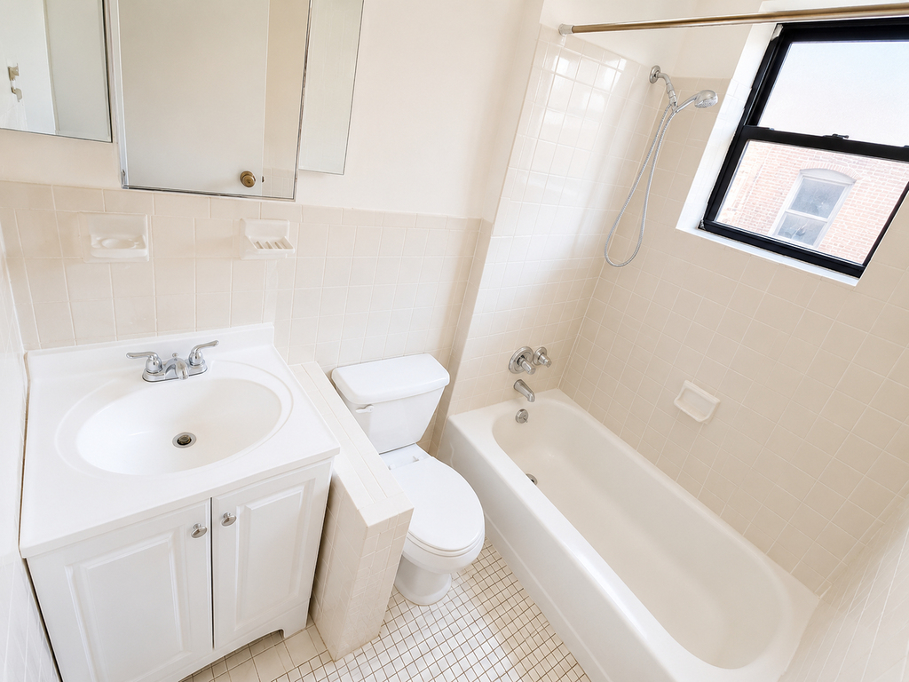323A East 89th Street - Photo 7