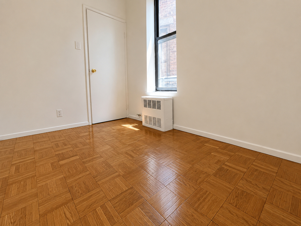 323A East 89th Street - Photo 6