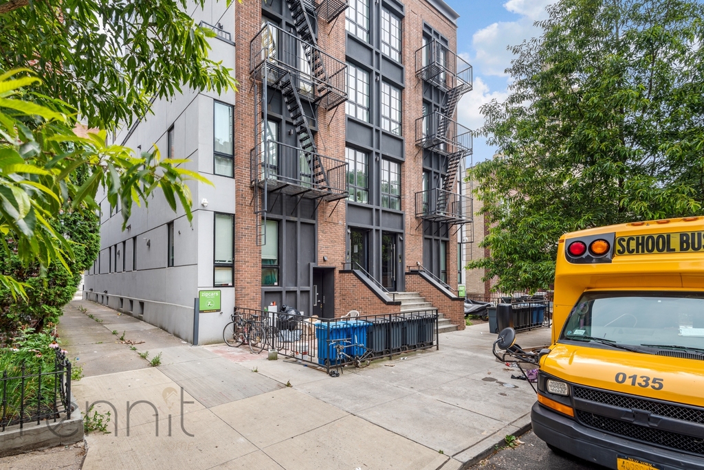 1014 Carroll Street - Photo 14